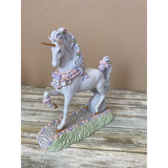 Princeton Gallery Wedding Bells Unicorn 2000 Fine Porcelain Figurine - No Box - Picture 2 of 14